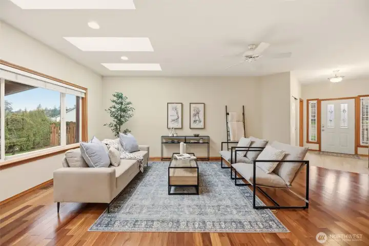 Lovely open concept floorplan