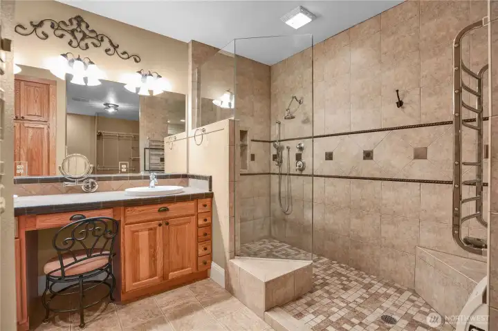 Primary Bathroom w/ Walk-in Shower