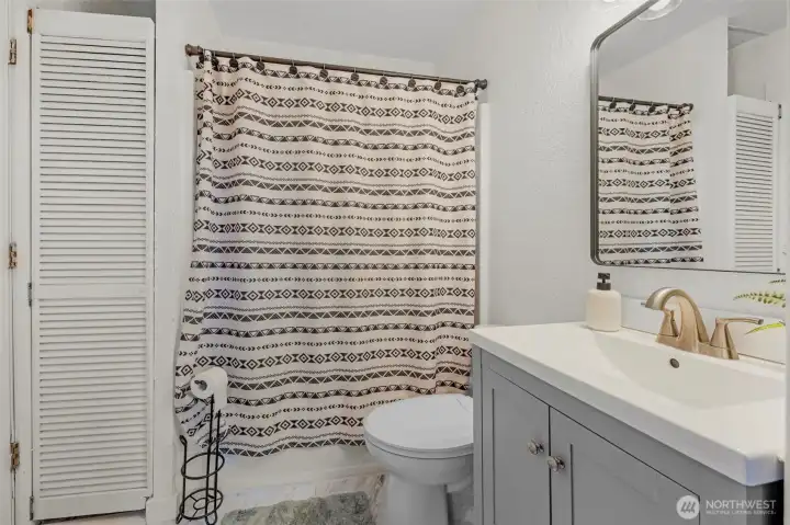 Updated primary bedroom