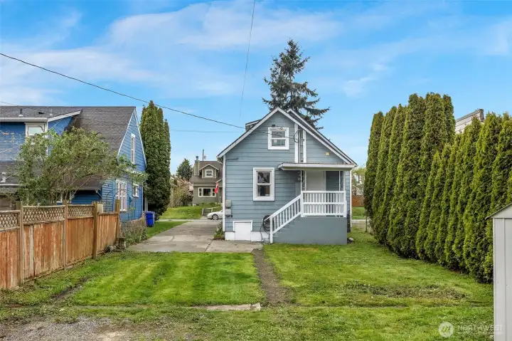 Level and usable back lot