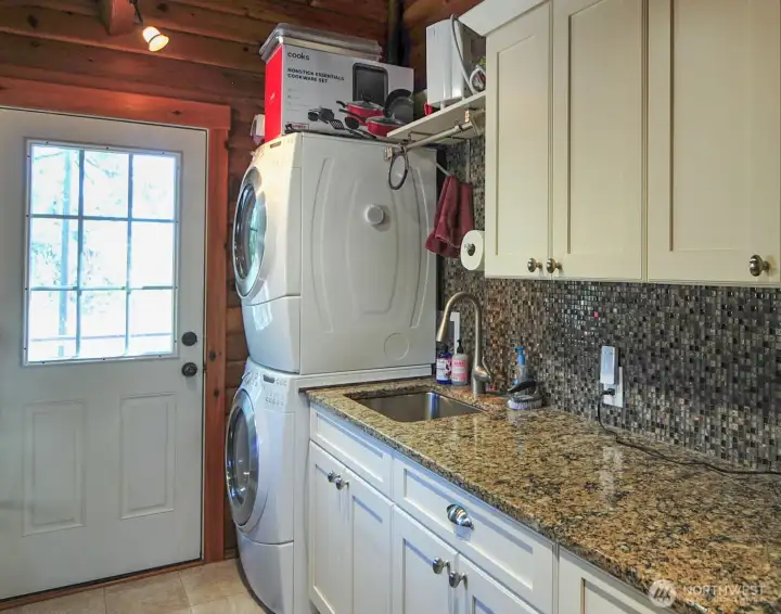 LAUNDRY AREA
