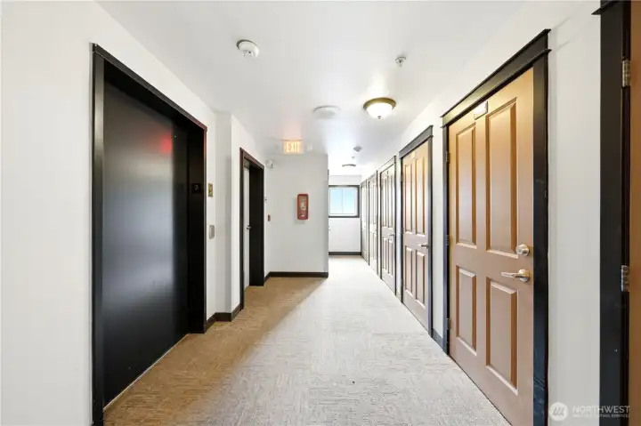 Floor Elevator
