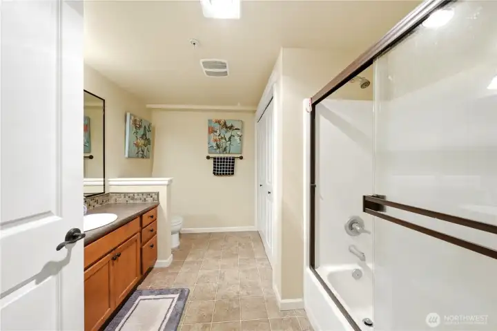 Bath. Pictures included.