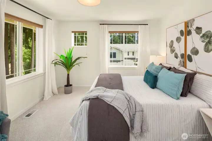 Fourth bedroom with ensuite, ideal to accommodate guests. Fourth bedroom with ensuite, ideal to accommodate guests.