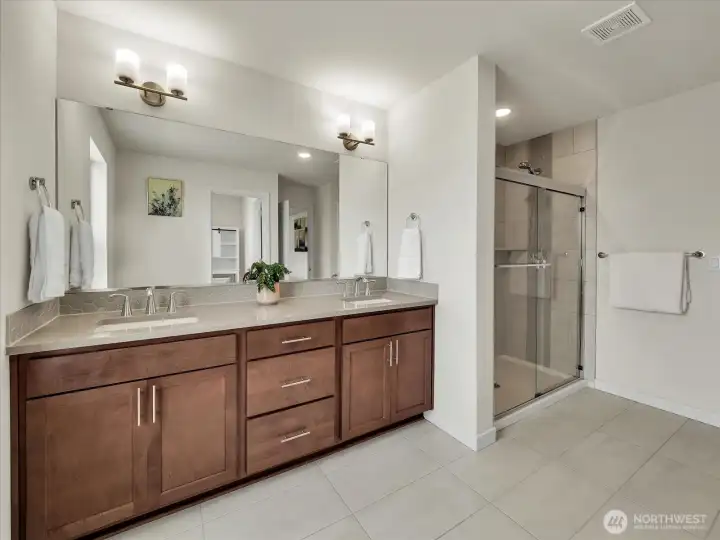 Double-vanity in primary.