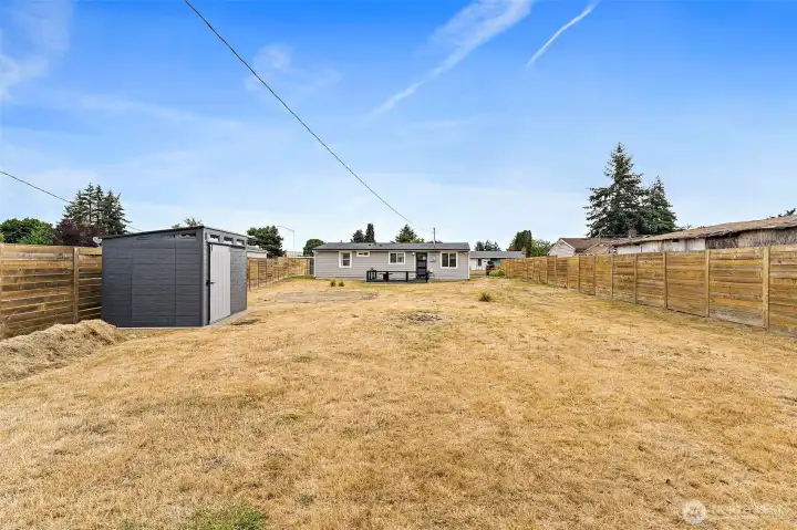 HUGE nearly fully fenced yard. HUGE nearly fully fenced yard.