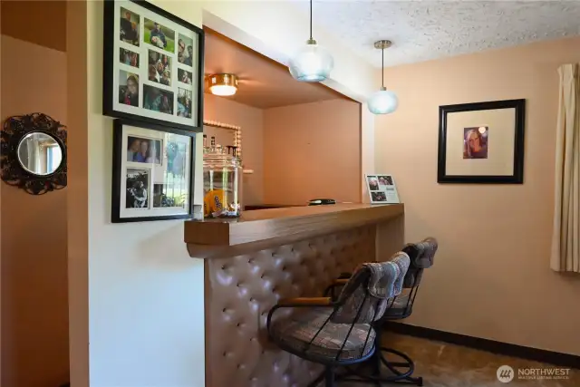 Wet bar