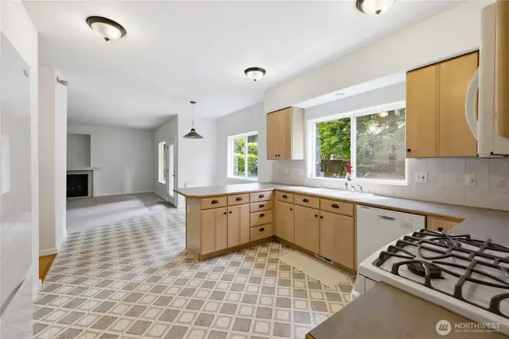 The bright spacious kitchen with plenty of room to create!