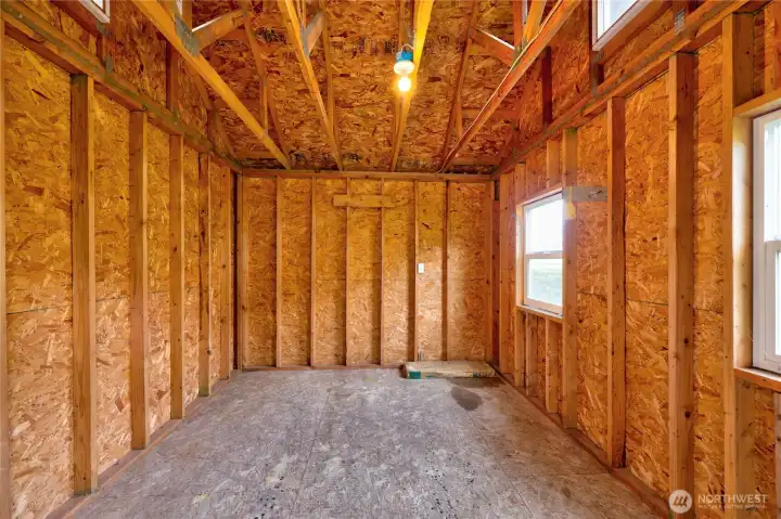 The 3 garages will be the envy of your friends!