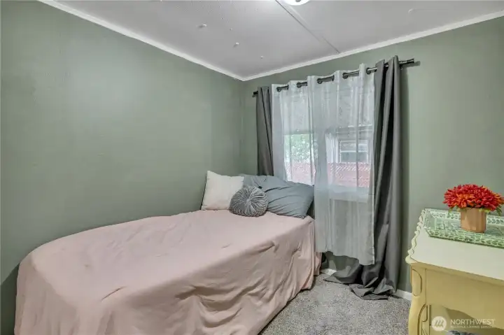 3rd bedroom ~