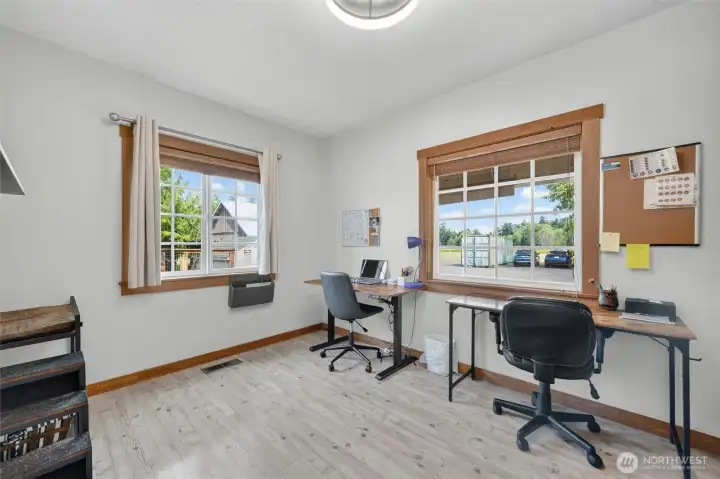 office/bedroom 2