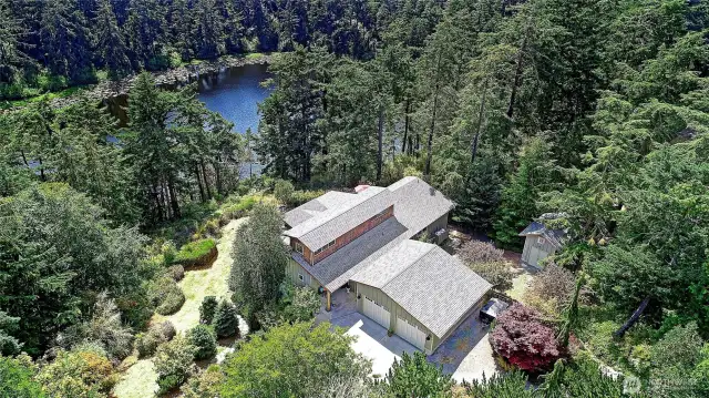 Aerial View showing Home and Location of Lake