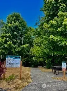 A park in the neighborhood