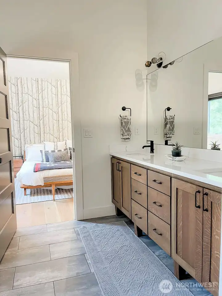 Primary bath