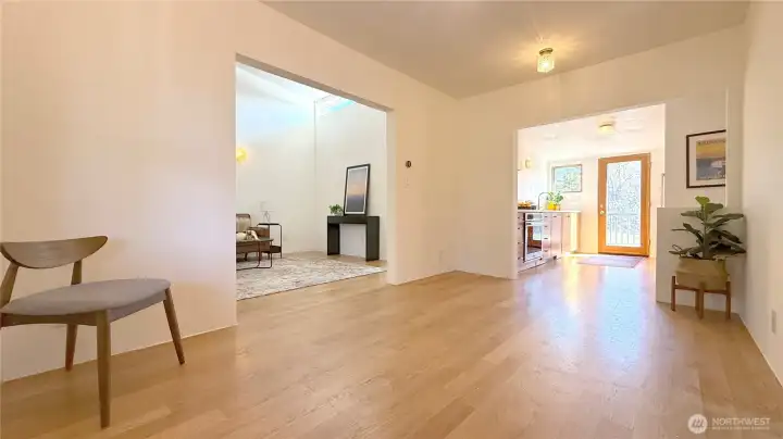 Dining room area connecting living room, kitchen & 2nd bedroom