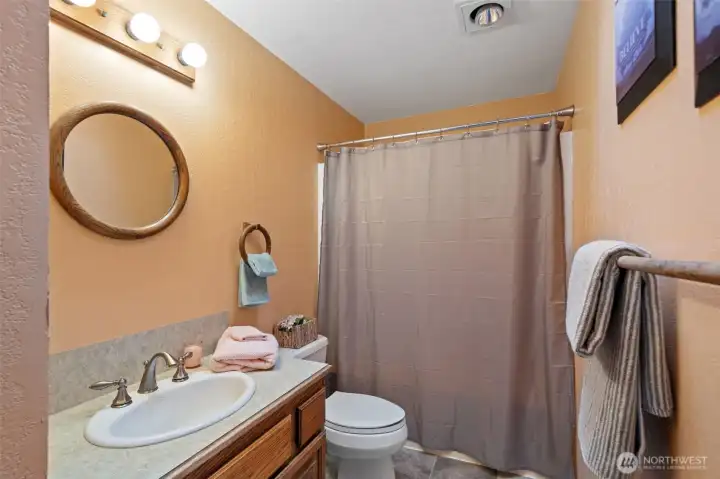 Full Guest Bathroom