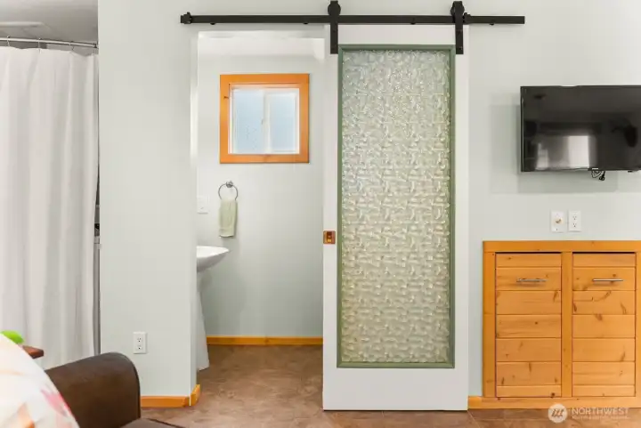 Main level 1/2 Bath.