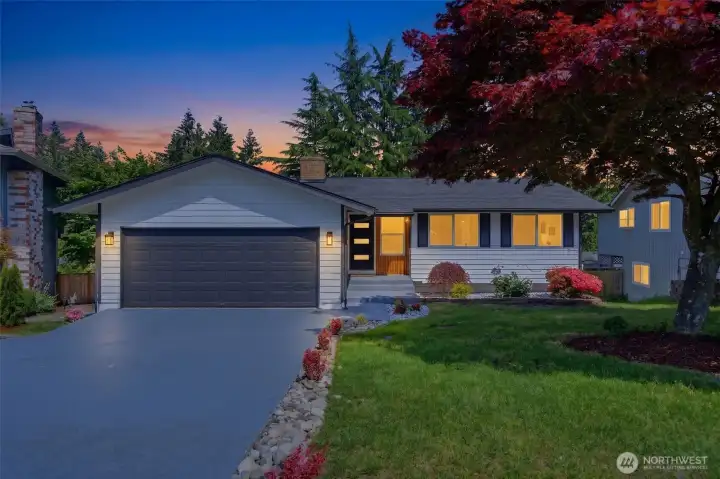 5 bed / 3 bath / 2 Kitchen / 2 Laundry areas