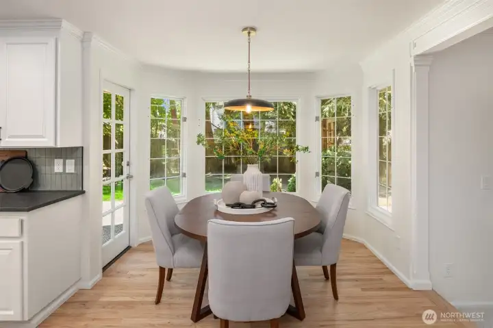 Sunny Eat-In Kitchen Nook