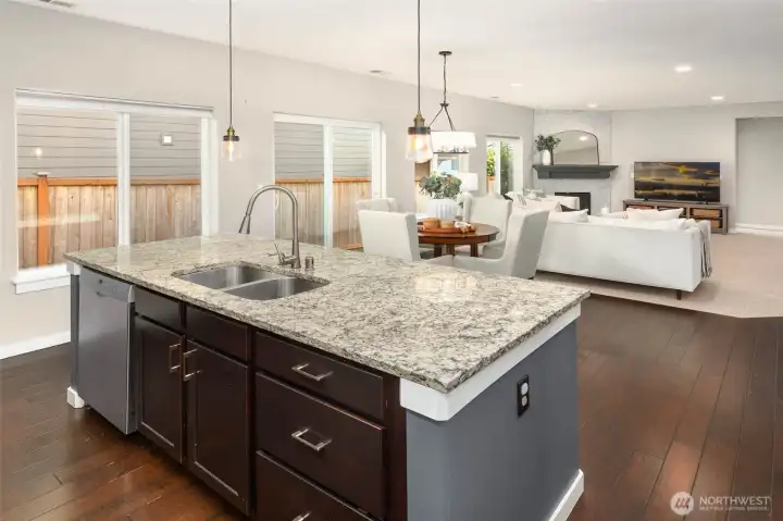 Kitchen flows seamlessly into the living area. Kitchen flows seamlessly into the living area.