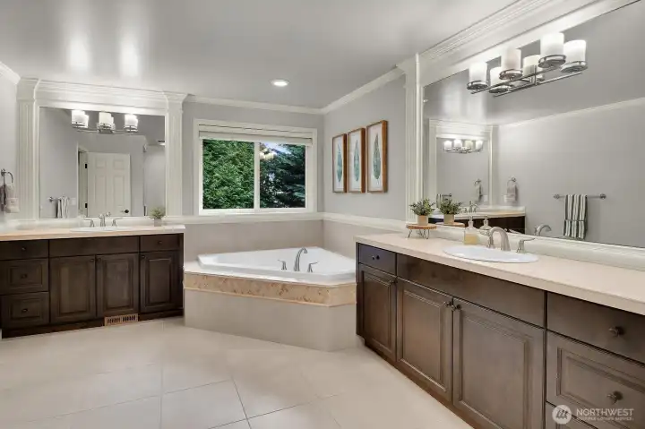 Primary, Spa-like 5 piece bath Primary, Spa-like 5 piece bath