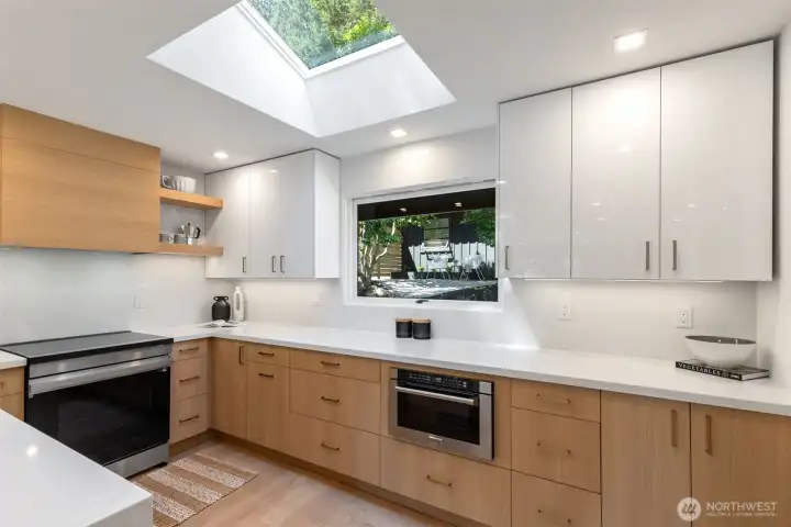 Beautiful natural light streams through with the added skylight. Beautiful natural light streams through with the added skylight.