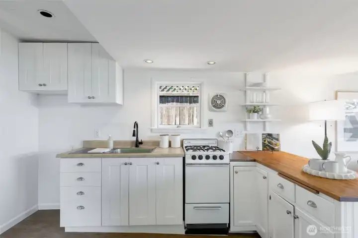 Cute kitchen area Cute kitchen area