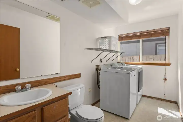 Full utility room, downstairs Full utility room, downstairs