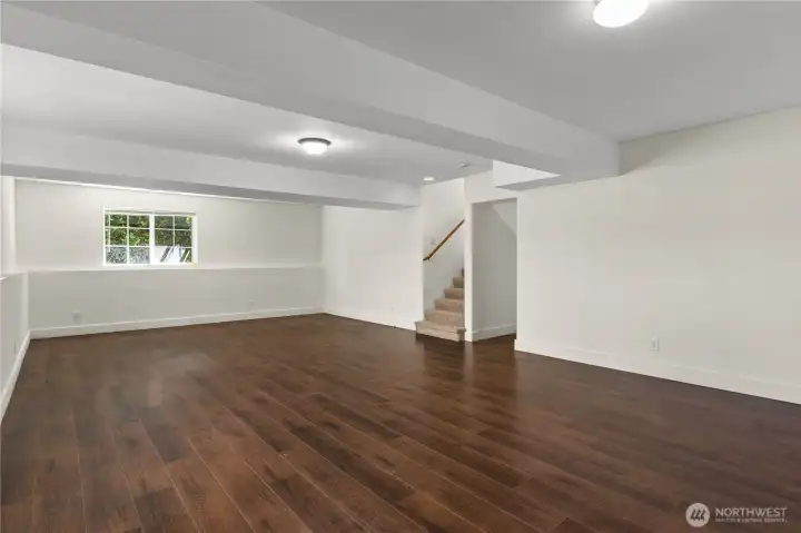 Daylight basement- Opportunities are endless for this space Daylight basement- Opportunities are endless for this space