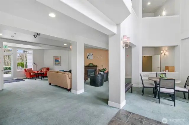 Lobby has lots of room!