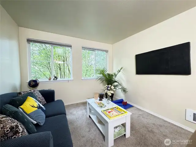 Spacious living room!