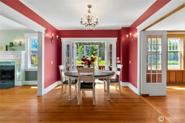 Dining with sunroom