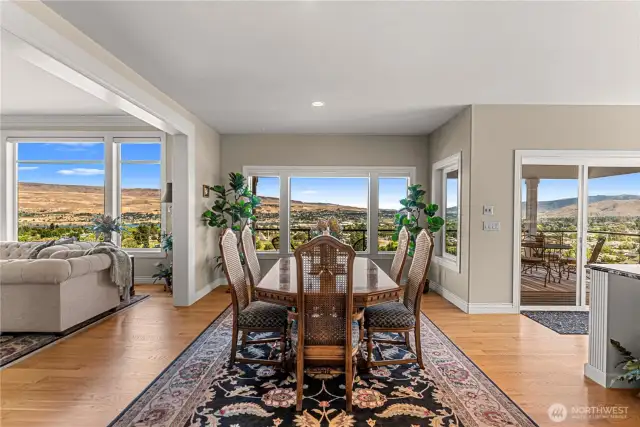 Spacious Dining Room