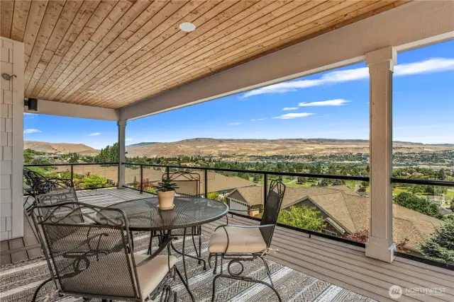 Covered Deck off Great Room