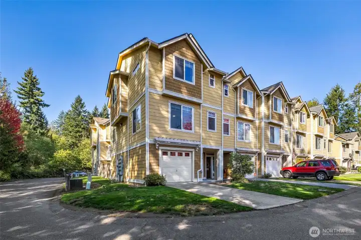 Corner view of Townhome