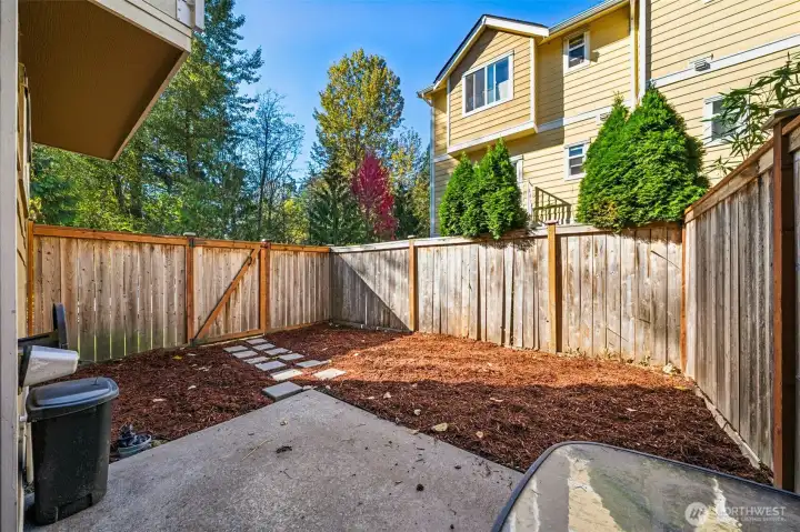 Private fenced patio w/ extra space
