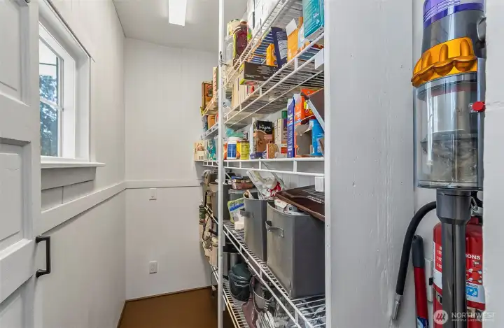 Walk-in pantry