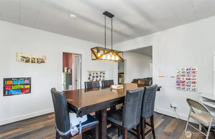 Easy access to the kitchen