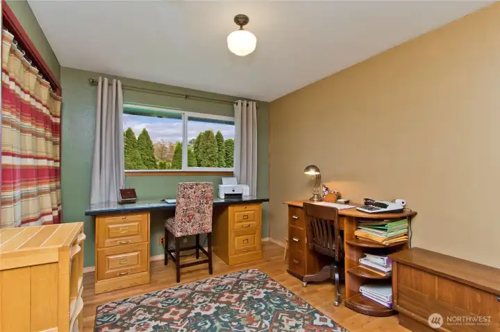 3rd bedroom used as a office