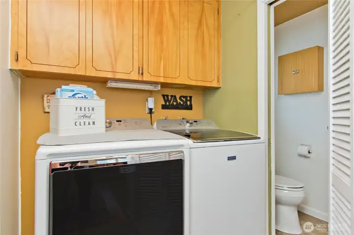 Utility room opens to side /back yard