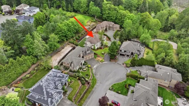 Rare large 15,010 sq ft  property in Sammamish near Plateau Golf Club with privacy, No neighbors peaking in your window