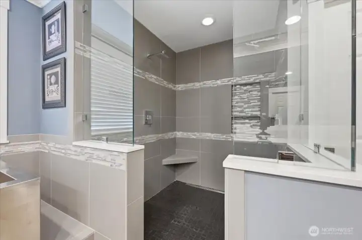 Huge walk in shower