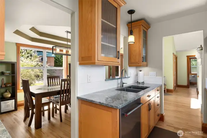 Kitchen enter is to dining room. Kitchen enter is to dining room.