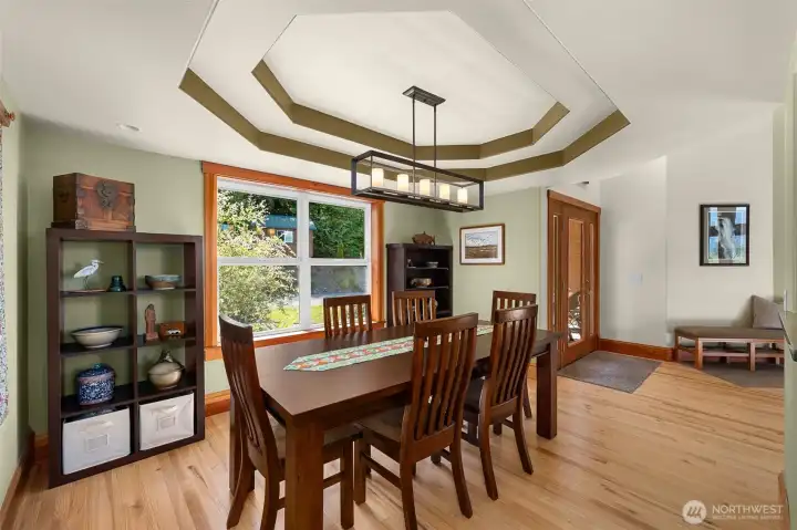Dining room is off the main entry and could be used a separate den if desired. Dining room is off the main entry and could be used a separate den if desired.