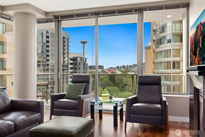 Iconic Space Needle Views!