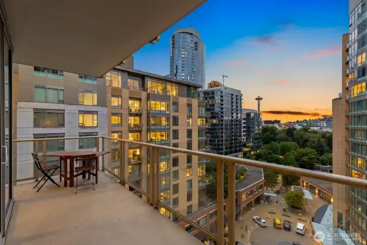 Space Needle & Sunsets