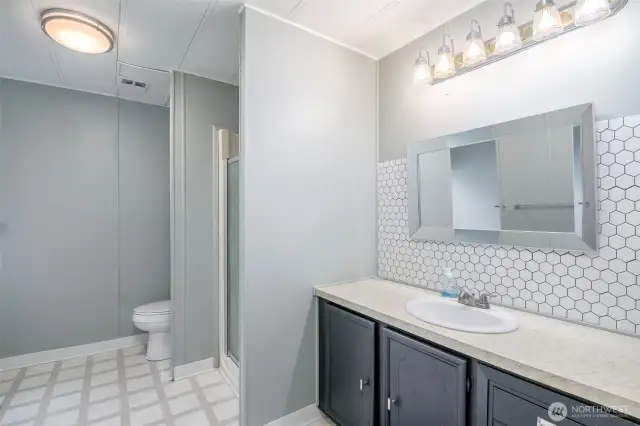 Primary bath