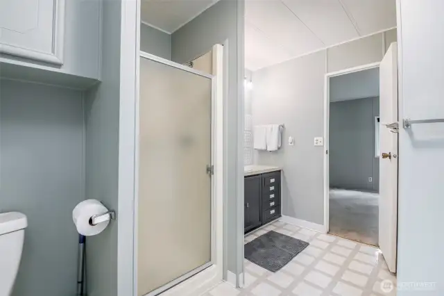Primary bath