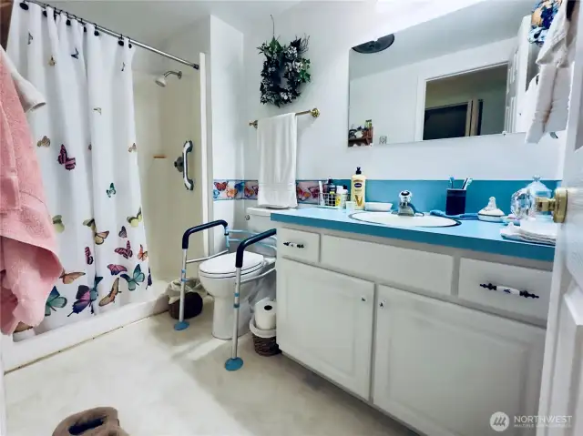 Bathroom Upstairs