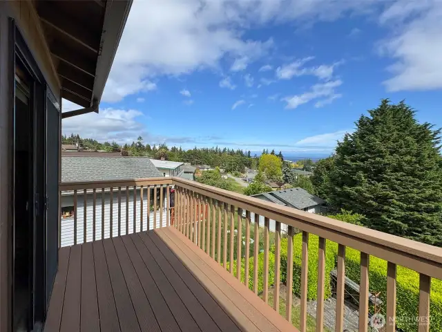 Deck off Primary